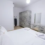 شقة Gaia's